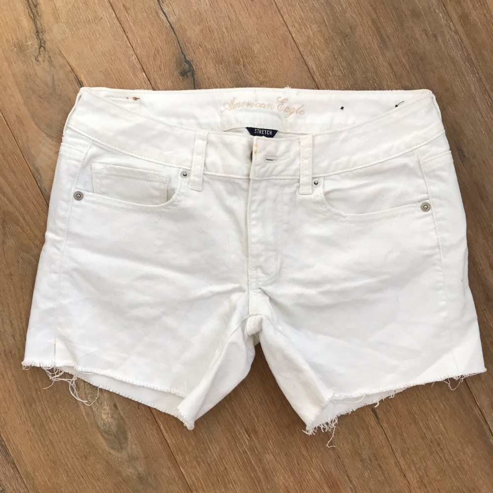 White American Eagle Shorts
